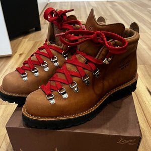 Danner Mountain Light - GTX Hiking Boot - Men's - Leather - New Without Tags